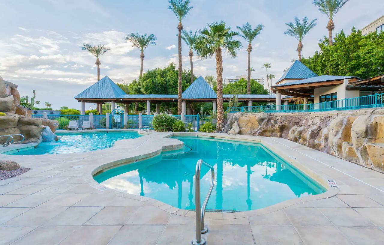 Midtown Garden Inn Phoenix Extérieur photo